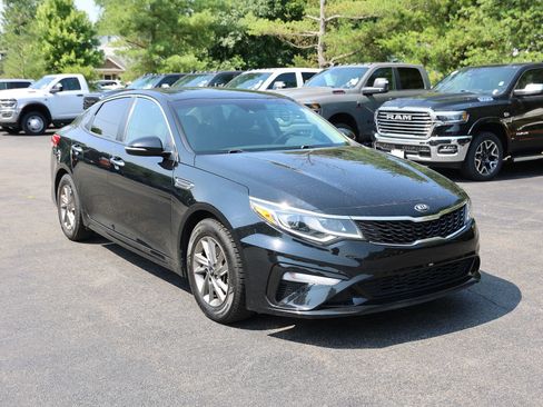 Used 2020 Kia Optima LX FWD image 1