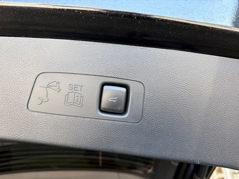 Used 2023 Lincoln Corsair Reserve w/ Equipment Group 201A AWD/4WD image 50