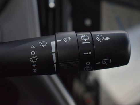 Used 2023 Subaru Outback Limited image 25