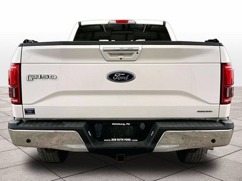 Used 2015 Ford F150 Lariat w/ Equipment Group 502A Luxury AWD/4WD image 4