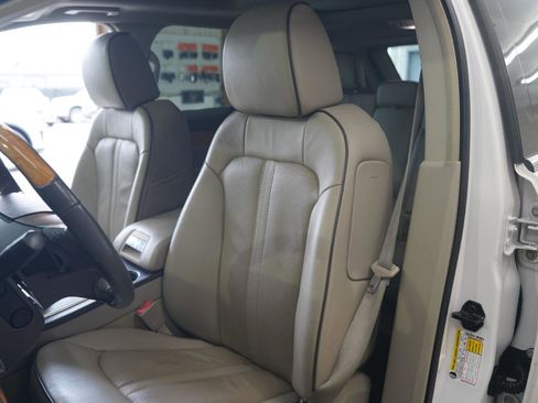 Used 2015 Lincoln MKX FWD w/ Equipment Group 102A image 26