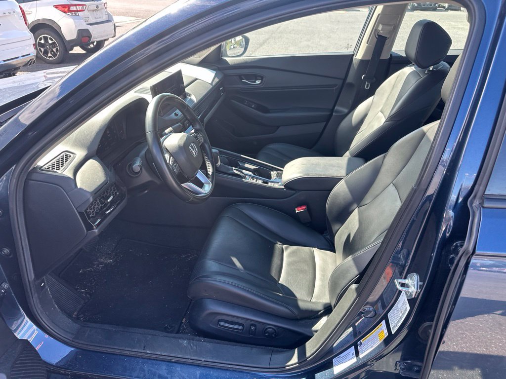 Used 2024 Honda Accord Touring image 9