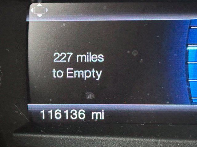 Used 2014 Ford Explorer XLT w/ Equipment Group 202A AWD/4WD image 24