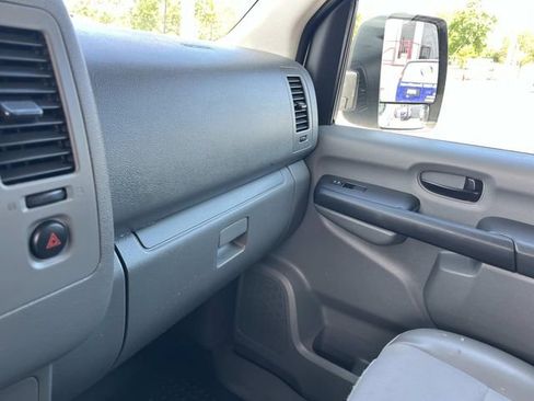 Used 2020 Nissan NV 1500 SV RWD image 17