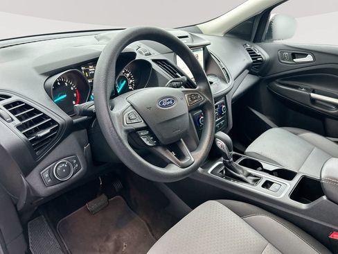Used 2018 Ford Escape SE w/ SE Sync 3 Package AWD/4WD image 13