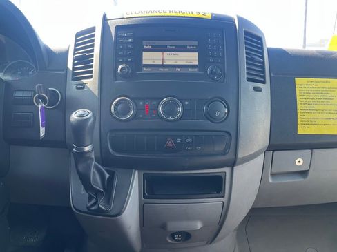 Used 2018 Mercedes-Benz Sprinter 2500 image 18