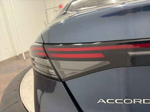 Used 2023 Honda Accord EX image 11