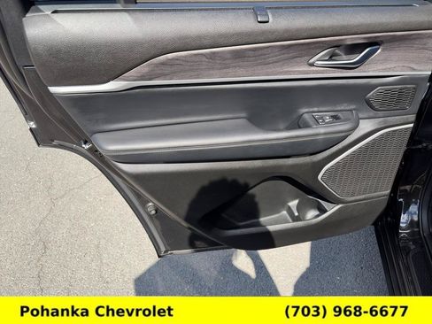 Used 2022 Jeep Grand Cherokee L Limited w/ Luxury Tech Group II AWD/4WD image 30