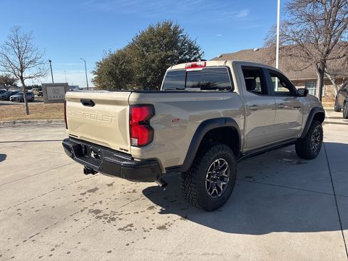 Used 2023 Chevrolet Colorado ZR2 w/ ZR2 Convenience Package III image 5