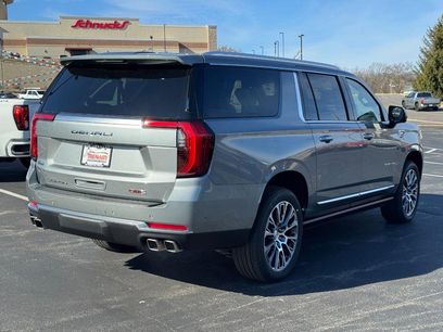 New 2026 GMC Yukon XL Denali w/ Sun & Power Step Package