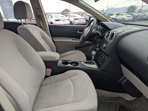 Used 2014 Nissan Rogue S FWD image 31