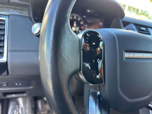 Used 2020 Land Rover Discovery HSE AWD/4WD image 21