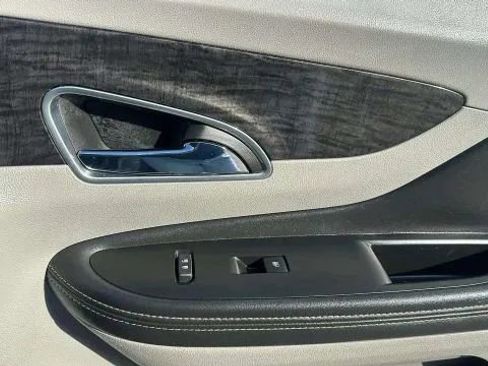 Used 2014 Buick Encore Premium image 42