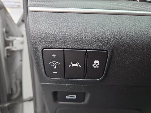 Used 2023 Kia K5 GT-Line image 15