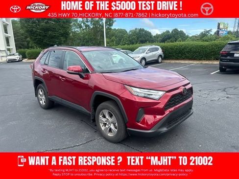Used 2025 Toyota RAV4 XLE FWD image 1