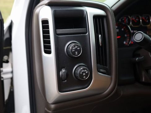 Used 2016 GMC Sierra 1500 SLE w/ SLE Value Package image 10