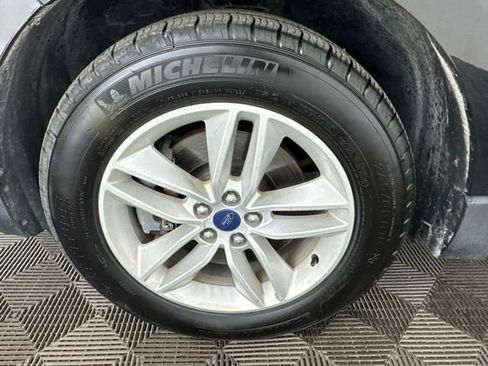 Used 2018 Ford Edge SEL w/ Equipment Group 201A AWD/4WD image 26