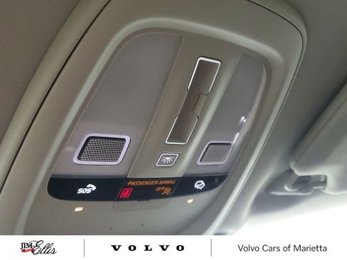 Certified 2025 Volvo XC90 B6 Core w/ Climate Package image 36