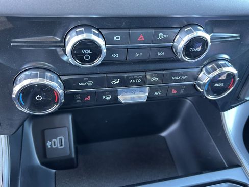 New 2025 Ford F150 Lightning XLT image 21