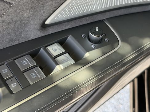 New 2027 Audi S8 AWD/4WD image 20