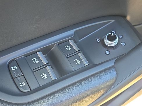 Used 2022 Audi Q5 2.0T Premium w/ Convenience Package image 25