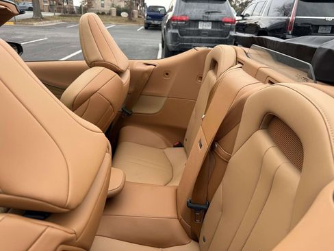 Used 2025 Lexus LC 500 Convertible image 18