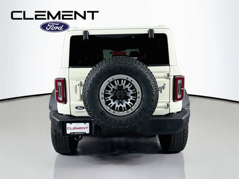 New 2026 Ford Bronco Outer Banks w/ Sasquatch Package AWD/4WD image 7