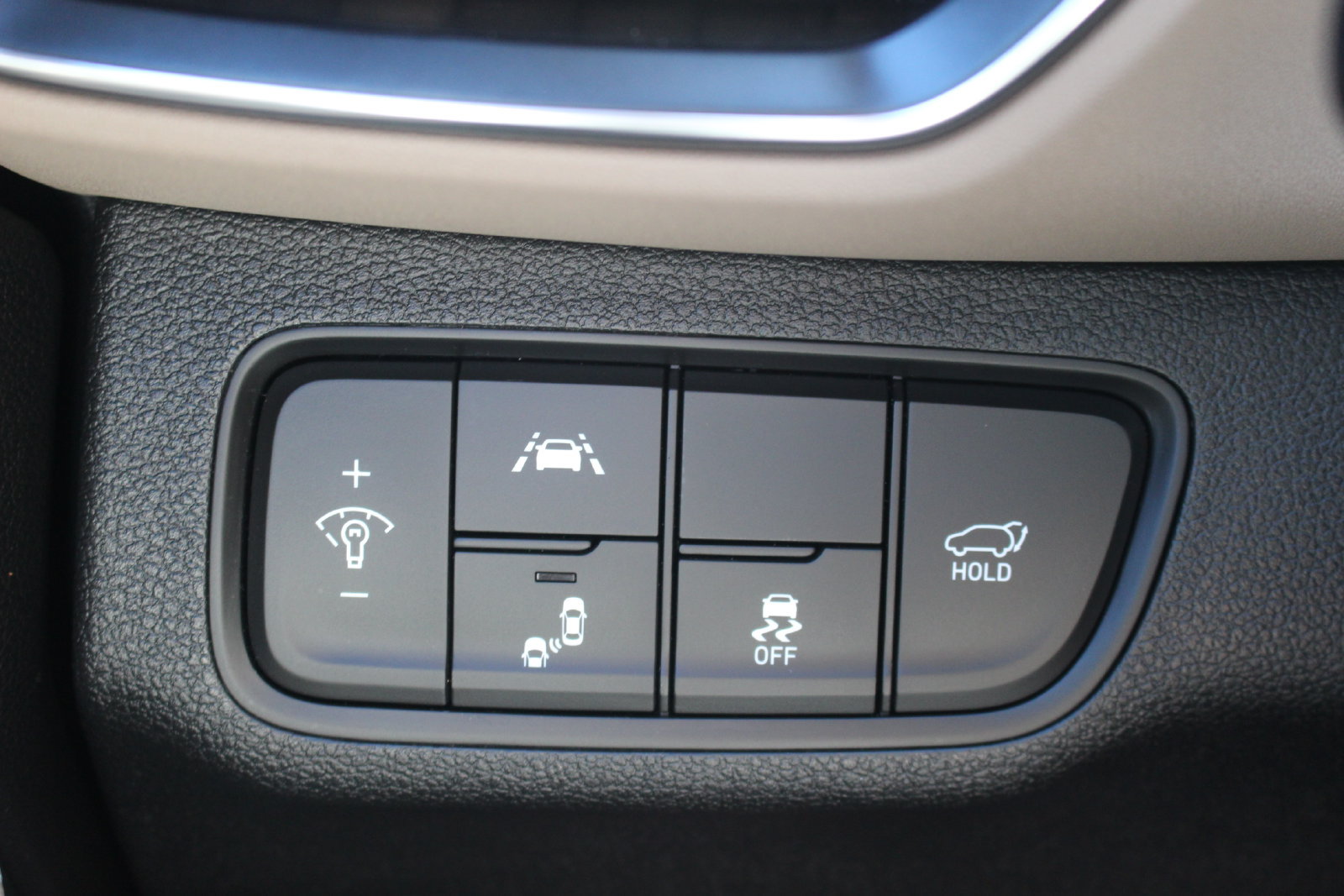 Used 2020 Hyundai Santa Fe Limited FWD image 28