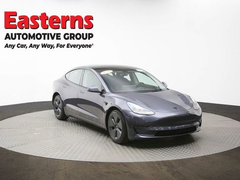 Used 2023 Tesla Model 3 Standard Range image 47