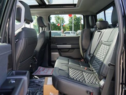 New 2025 Ford F250 Lariat w/ Lariat Ultimate Package image 8