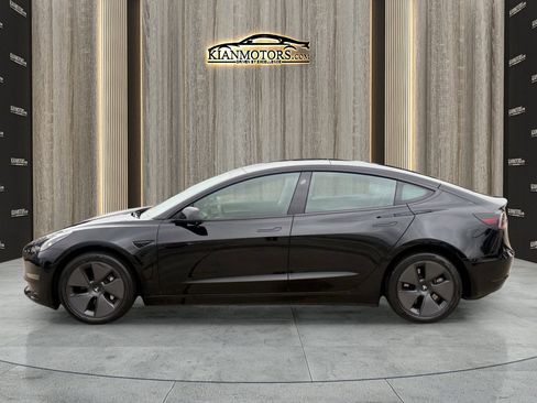 Used 2023 Tesla Model 3 Standard Range RWD image 5