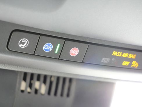 Used 2025 Chevrolet Suburban Z71 AWD/4WD image 51