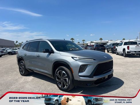 New 2026 Buick Enclave Sport Touring w/ Power Package image 2