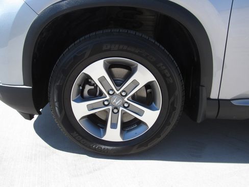 Used 2024 Honda Pilot EX-L image 4