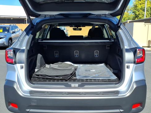 Certified 2025 Subaru Outback Premium w/ Popular Package #1A image 17