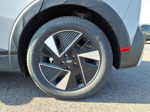 New 2025 Hyundai Ioniq 5 SE image 14