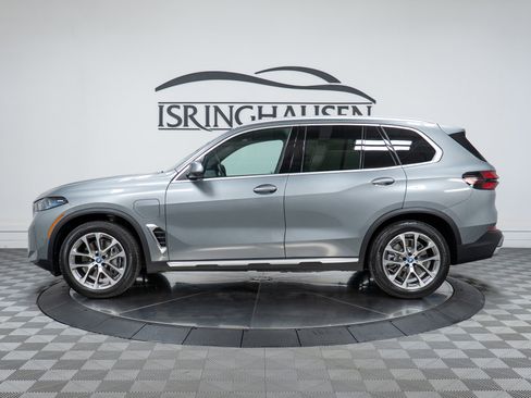 Used 2025 BMW X5 xDrive50e w/ Executive Package image 8