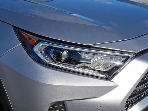 Certified 2020 Toyota RAV4 Limited image 10