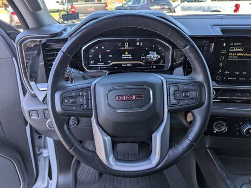 Used 2023 GMC Sierra 1500 SLT w/ SLT Premium Package image 19