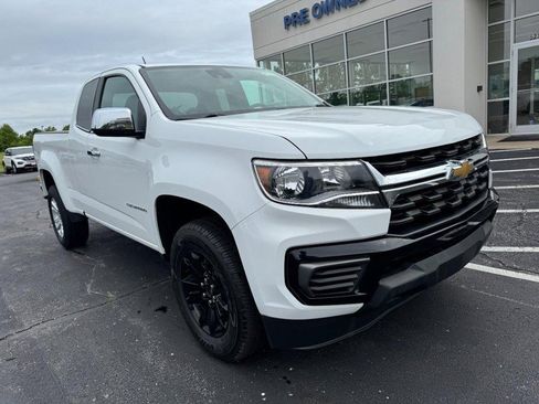 Used 2022 Chevrolet Colorado LT w/ Fleet Safety Package RWD image 2