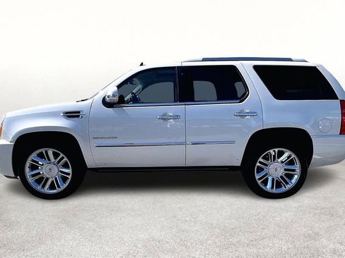 Used 2014 Cadillac Escalade Platinum image 46