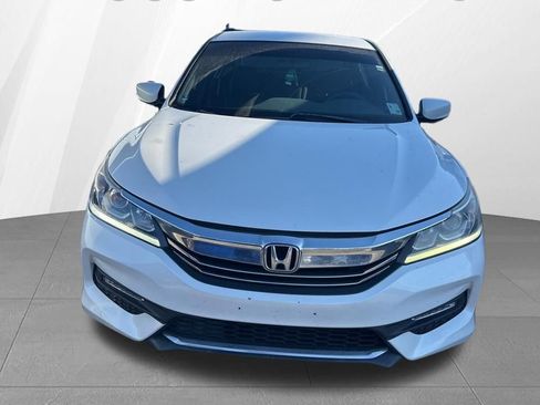 Used 2017 Honda Accord Sport Special Edition image 2