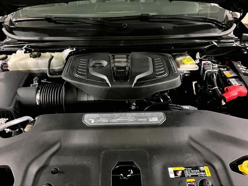 Used 2023 Jeep Wagoneer Series II AWD/4WD image 29