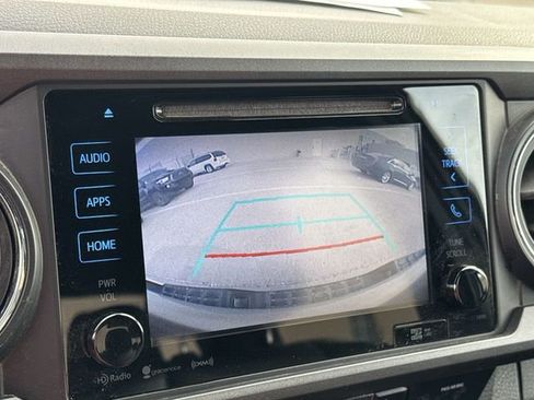 Used 2019 Toyota Tacoma TRD Off-Road image 14