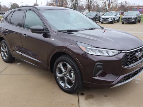 Used 2023 Ford Escape ST-Line w/ Tech Pack #1 image 3