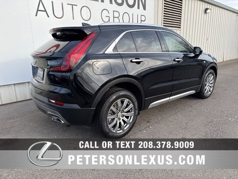 Used 2020 Cadillac XT4 Premium Luxury image 3