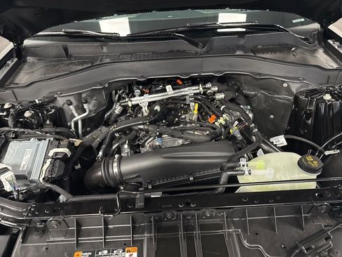 New 2026 Ford Explorer Active AWD/4WD image 15