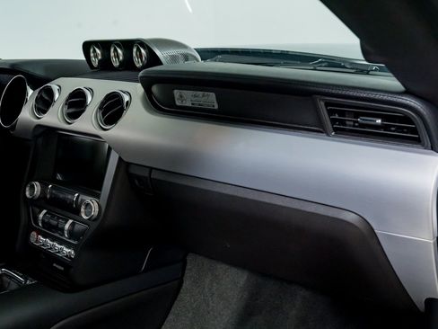 Used 2017 Ford Mustang GT Premium w/ Equipment Group 401A image 31