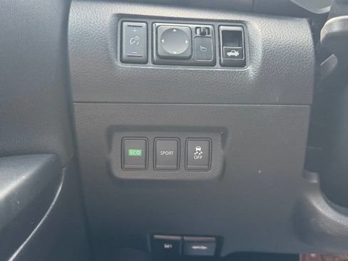 Used 2015 Nissan Sentra S image 18