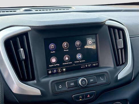 Used 2024 GMC Terrain SLE w/ Driver Convenience Package image 15